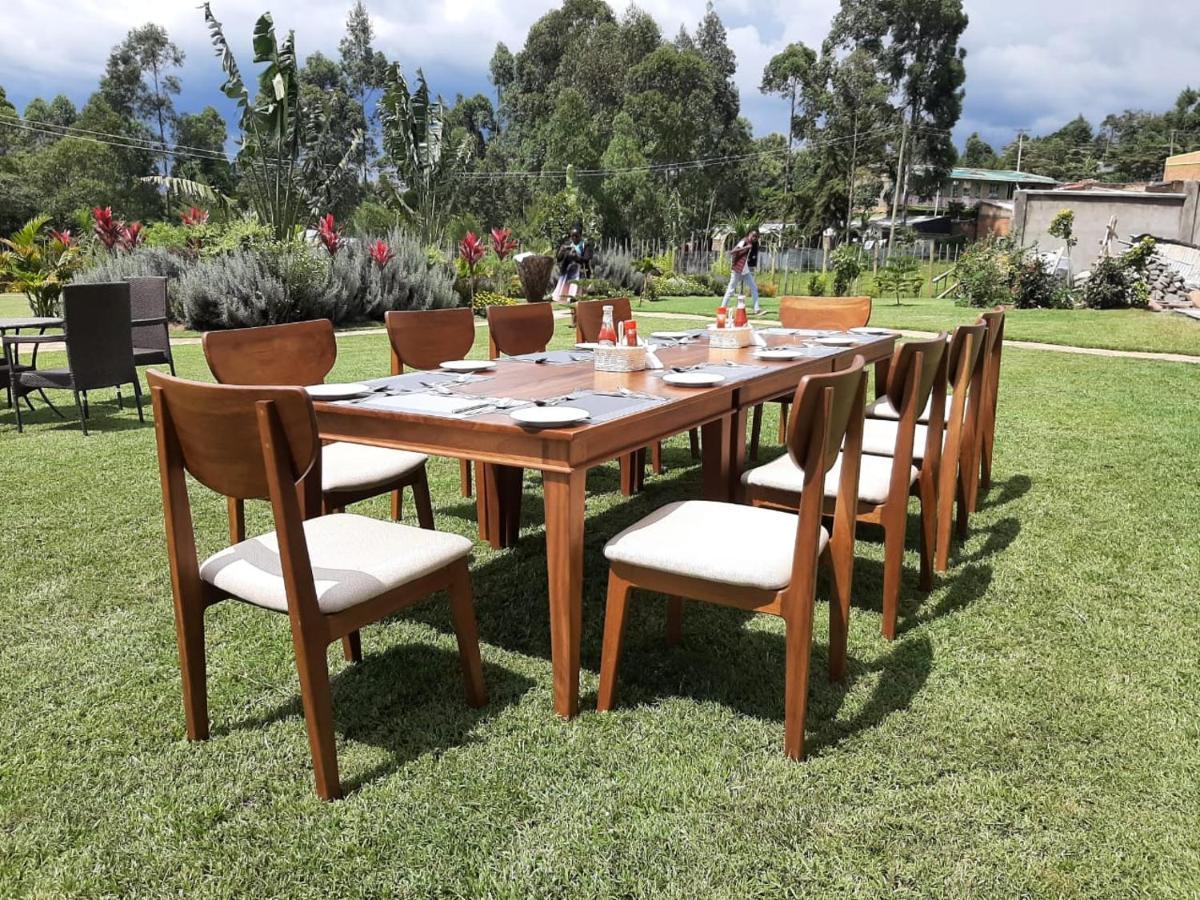 The Willis Hotel, Bomet Esterno foto