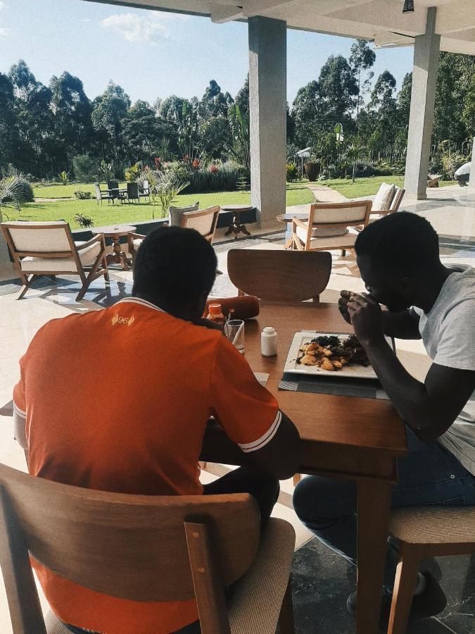 The Willis Hotel, Bomet Esterno foto