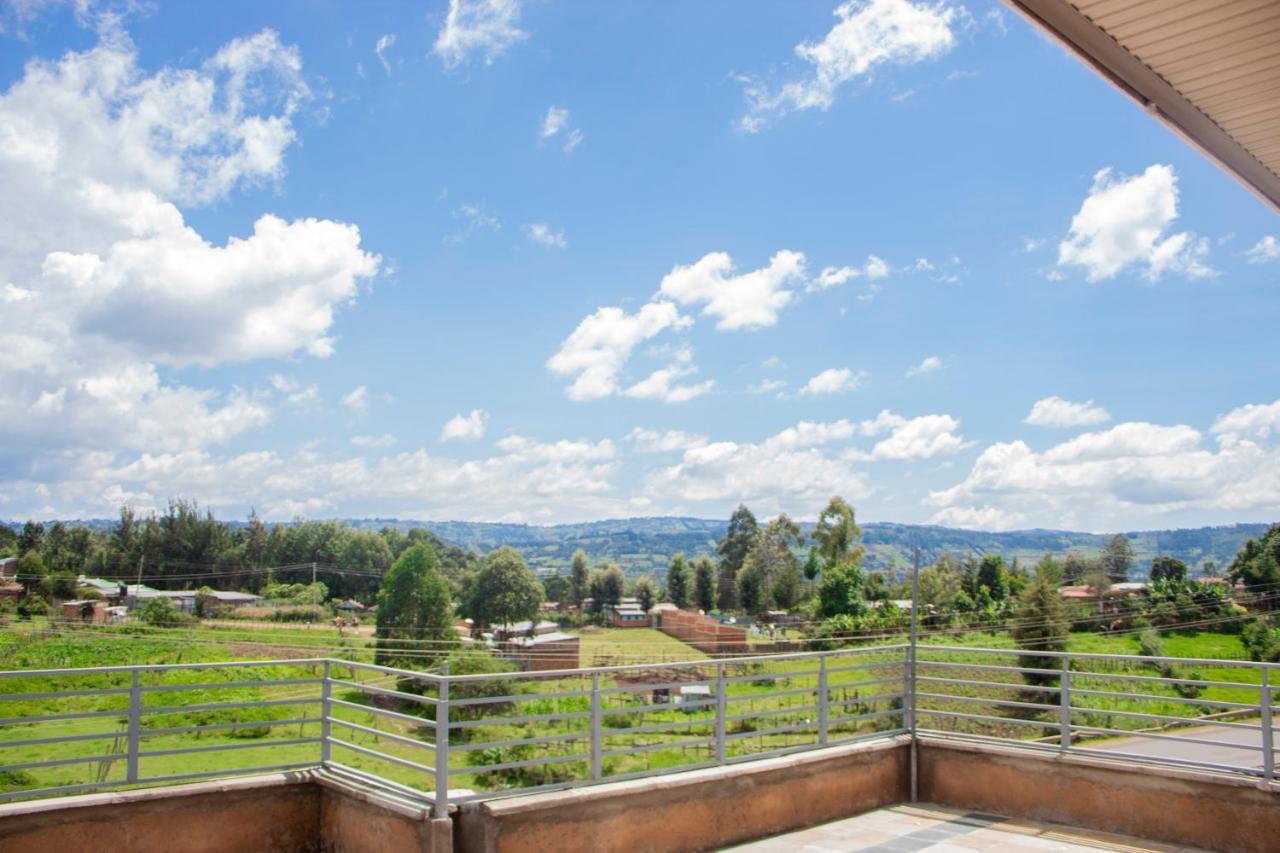 The Willis Hotel, Bomet Esterno foto