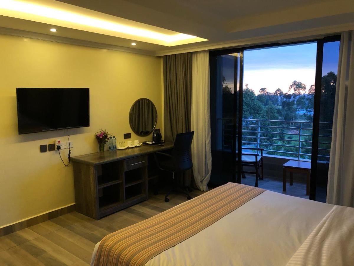The Willis Hotel, Bomet Esterno foto